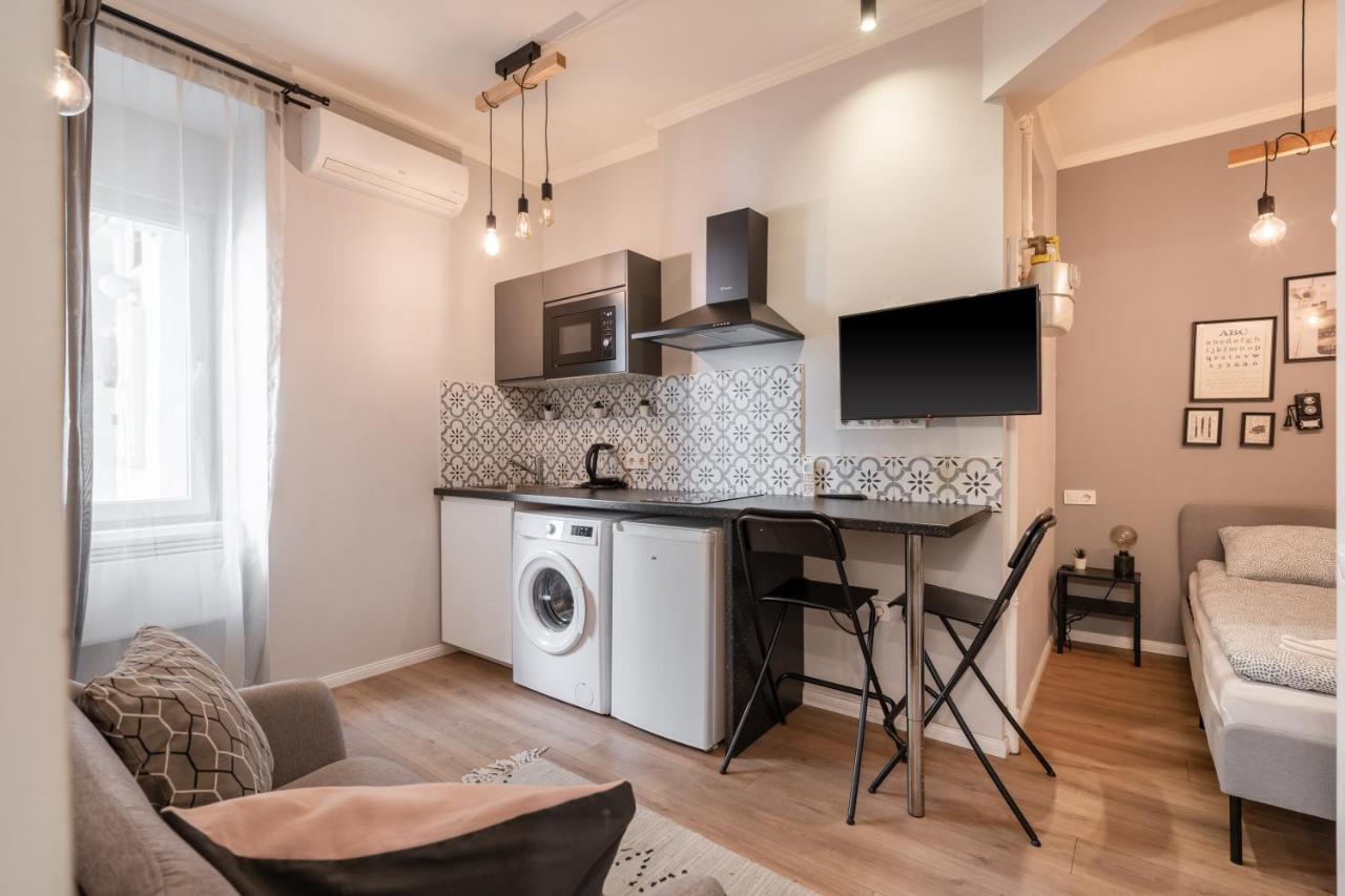 D71 Superior Apartments, Best Location, By Bqa Budapeşte Dış mekan fotoğraf